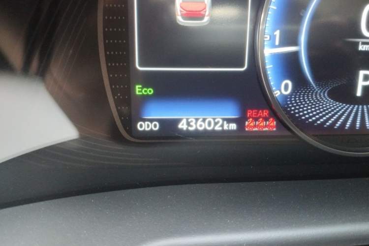 Used Lexus ES 2024 200 Premium Edition Odometer Close Up