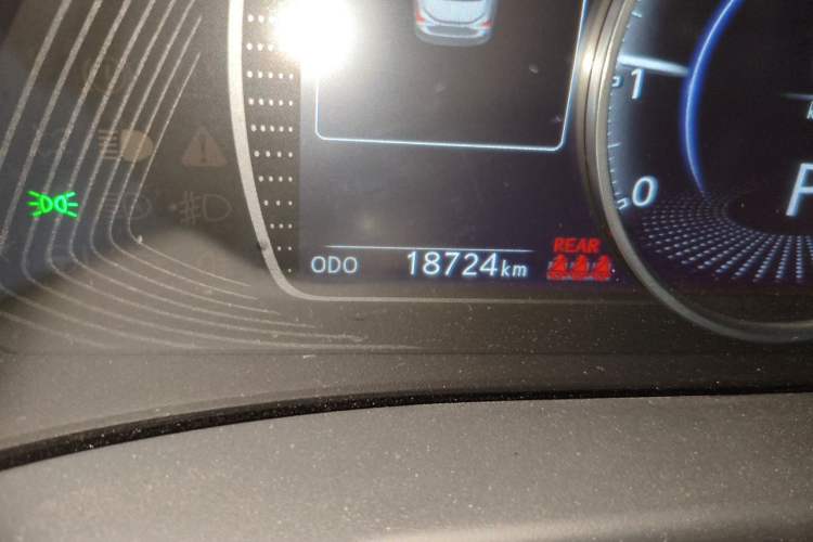 Used Lexus ES 2024 200 Premium Edition Odometer Close Up