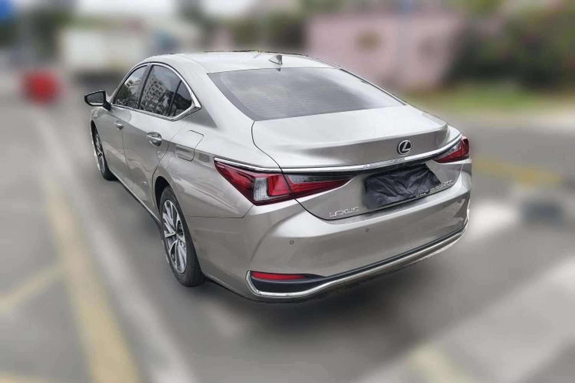 Used Lexus ES 2024 200 Premium Edition Rear Left 45 Deg