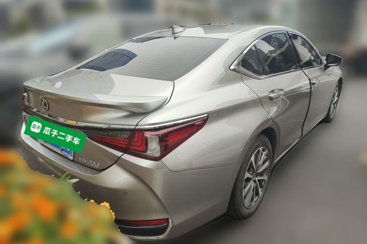 Used Lexus ES 2024 200 Premium Edition Rear Right 45 Deg