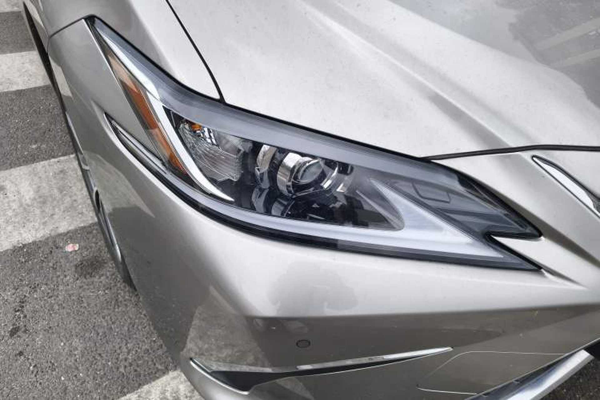 Used Lexus ES 2024 200 Premium Edition Right Front Headlight