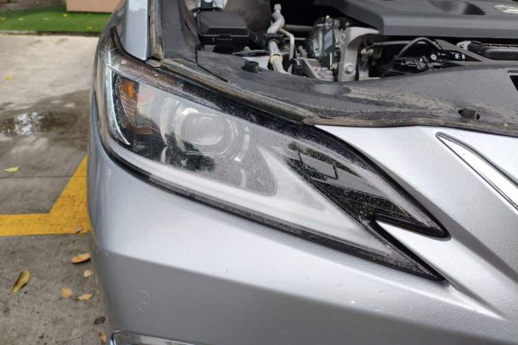 Used Lexus ES 2024 200 Premium Edition Right Front Headlight
