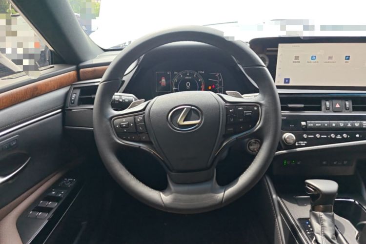 Used Lexus ES 2024 200 Premium Edition Steering Wheel