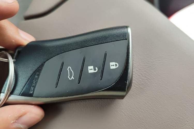 Used Lexus ES 2024 200 Premium Edition Vehicle Key