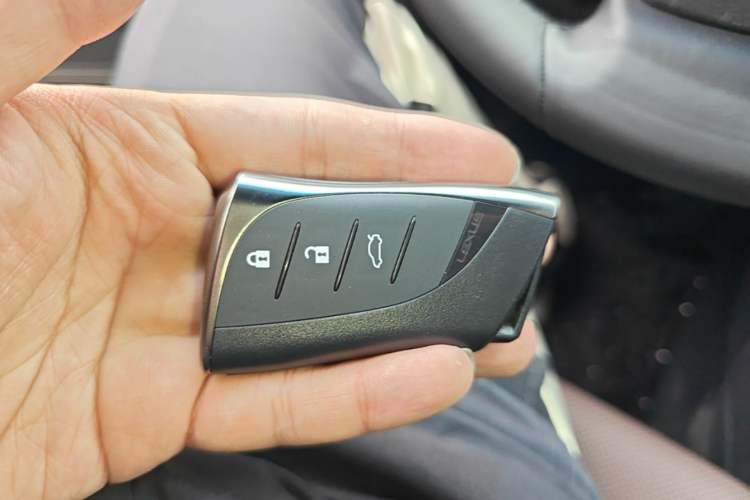 Used Lexus ES 2024 200 Premium Edition Vehicle Key