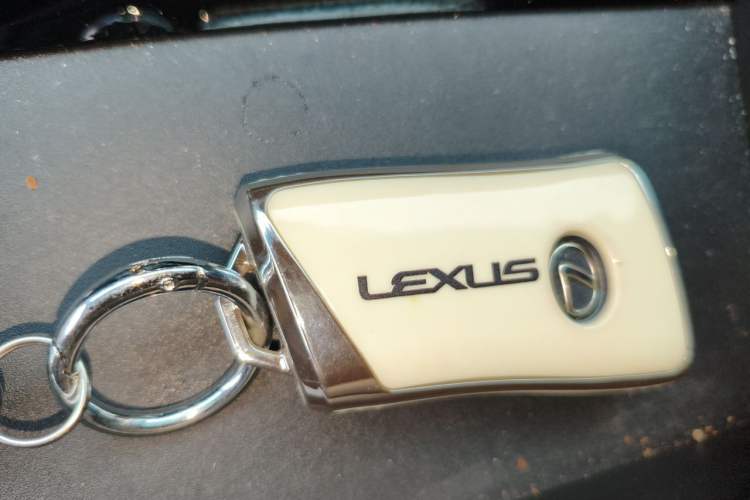 Used Lexus ES 2024 200 Premium Edition Vehicle Key