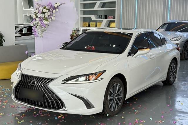 Used Lexus ES 2024 200 Premium Edition