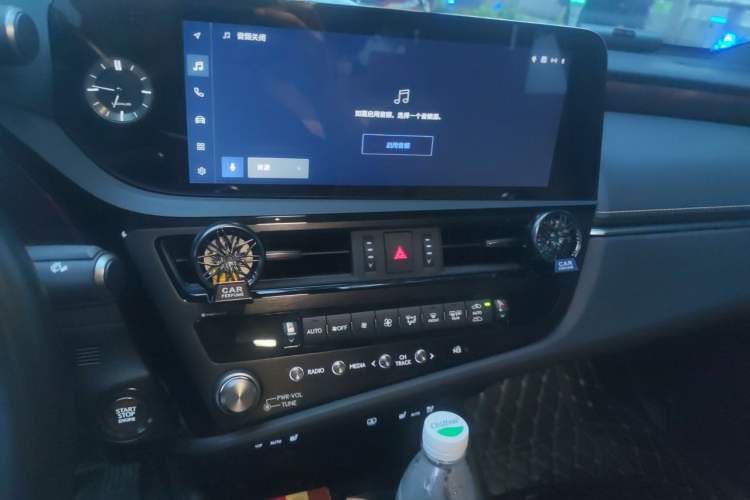 Used Lexus ES 2024 200 Premium Edition Audio And AC Panel