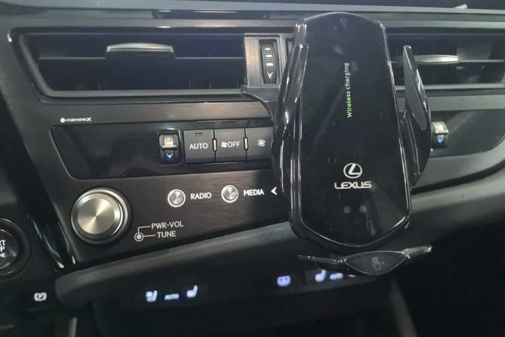 Used Lexus ES 2024 200 Premium Edition Audio And AC Panel