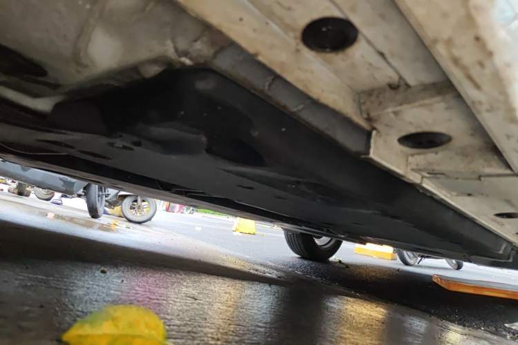 Used Lexus ES 2024 200 Premium Edition Chassis Front Left
