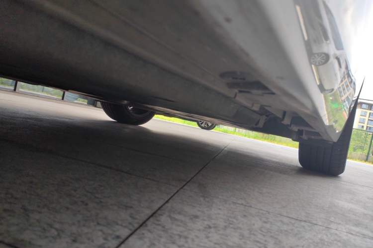 Used Lexus ES 2024 200 Premium Edition Chassis Front Left
