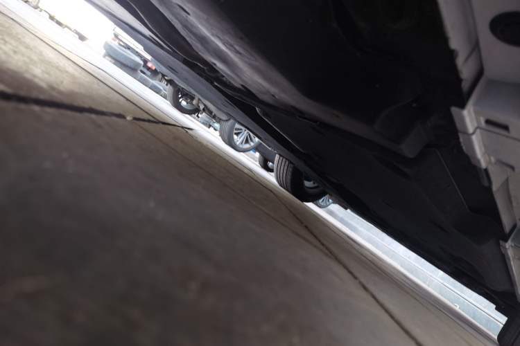 Used Lexus ES 2024 200 Premium Edition Chassis Rear Right