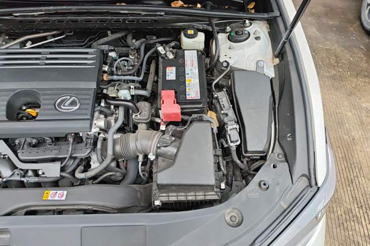 Used Lexus ES 2024 200 Premium Edition Engine Bay Left
