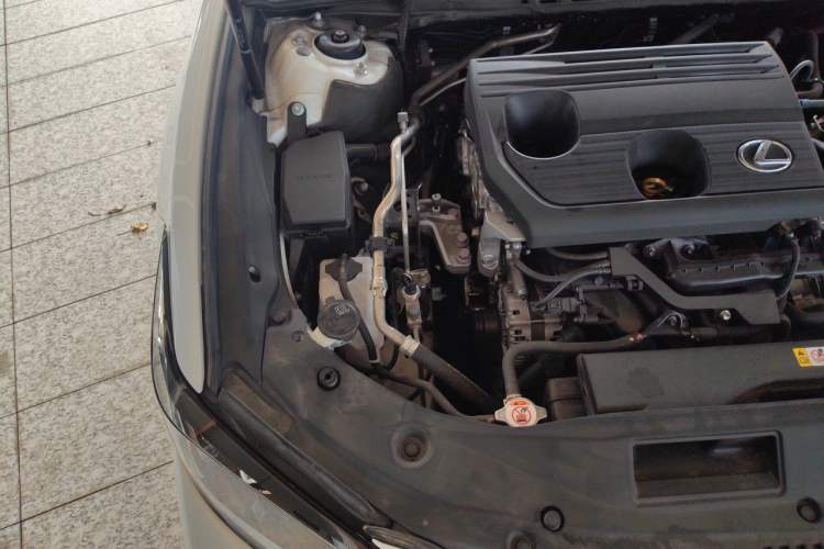 Used Lexus ES 2024 200 Premium Edition Engine Bay Right