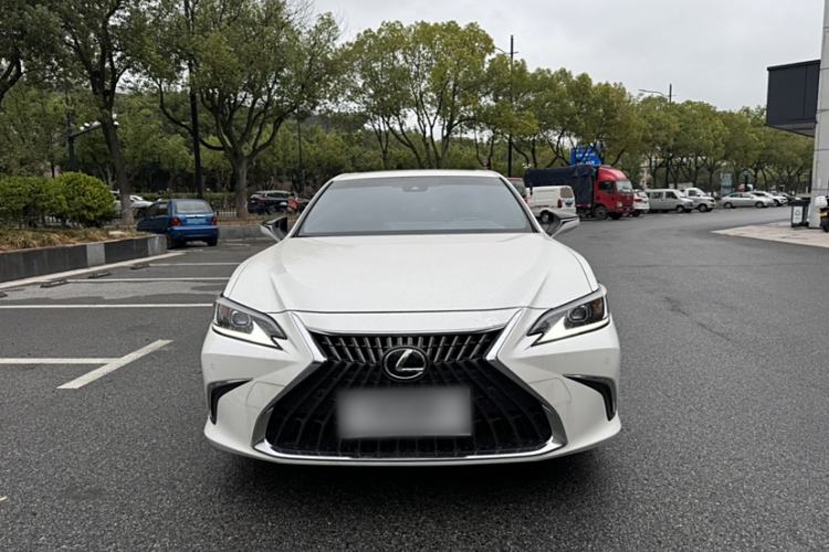 Used Lexus ES 2024 200 Premium Edition Exterior 1