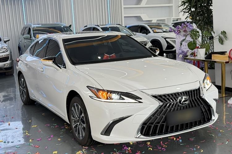 Used Lexus ES 2024 200 Premium Edition Exterior 2