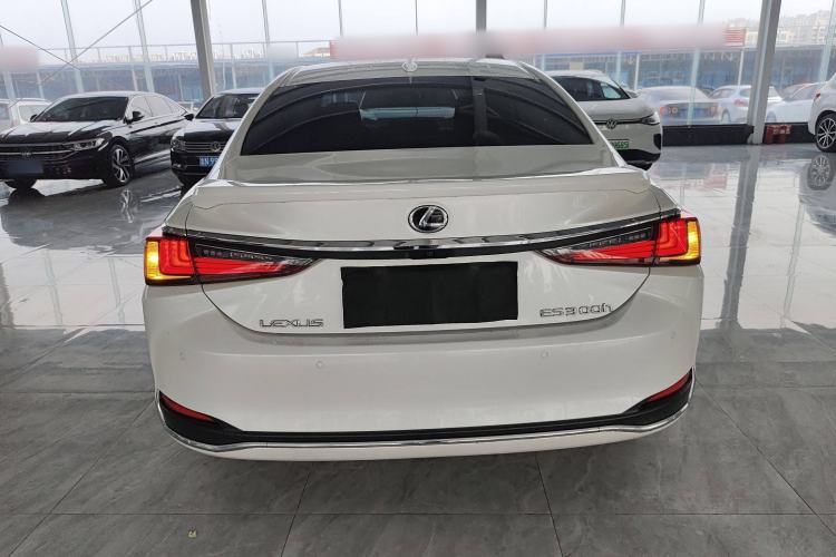 Used Lexus ES 2024 200 Premium Edition Exterior 4