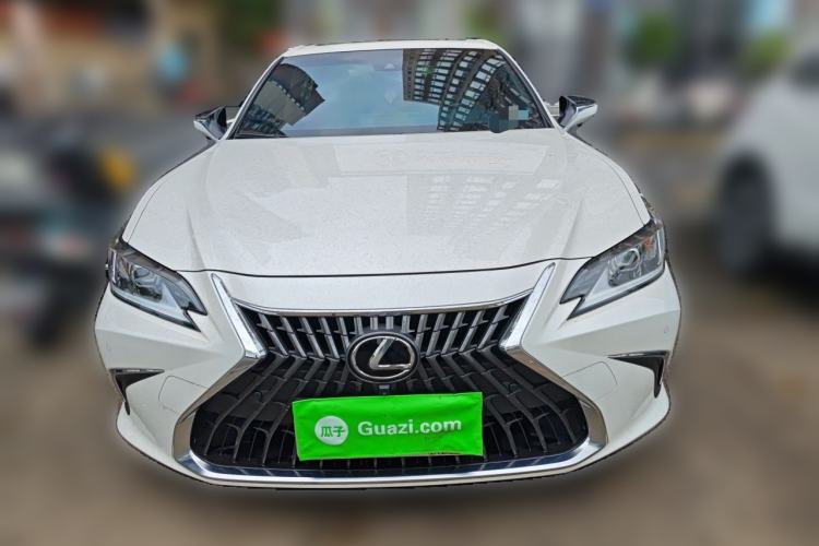 Used Lexus ES 2024 200 Premium Edition Front