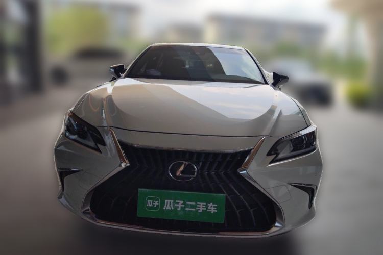 Used Lexus ES 2024 200 Premium Edition Front