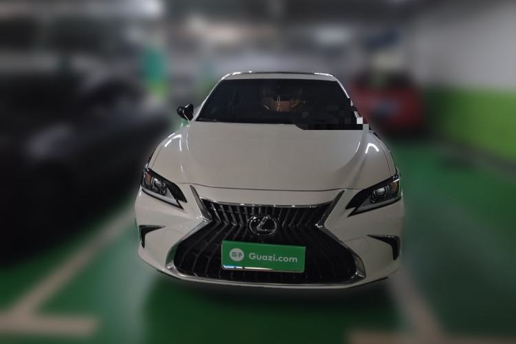 Used Lexus ES 2024 200 Premium Edition Front