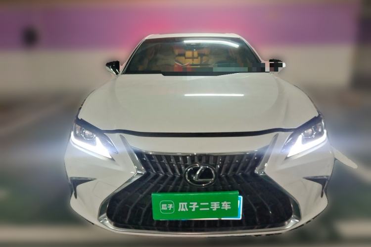 Used Lexus ES 2024 200 Premium Edition Front