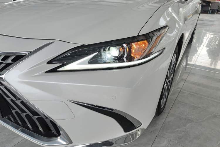 Used Lexus ES 2024 200 Premium Edition Left Front Headlight