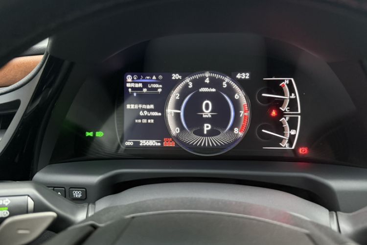 Used Lexus ES 2024 200 Premium Edition Odometer Close Up