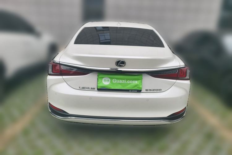 Used Lexus ES 2024 200 Premium Edition Rear