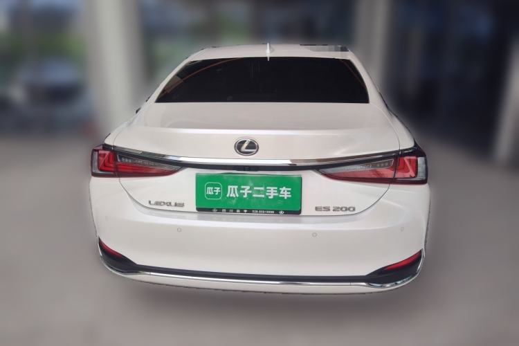 Used Lexus ES 2024 200 Premium Edition Rear