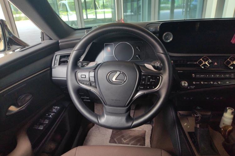 Used Lexus ES 2024 200 Premium Edition Steering Wheel