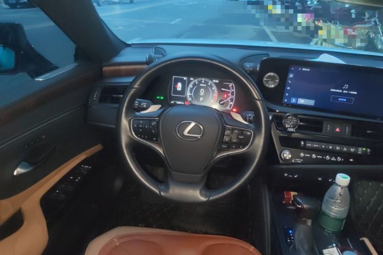Used Lexus ES 2024 200 Premium Edition Steering Wheel
