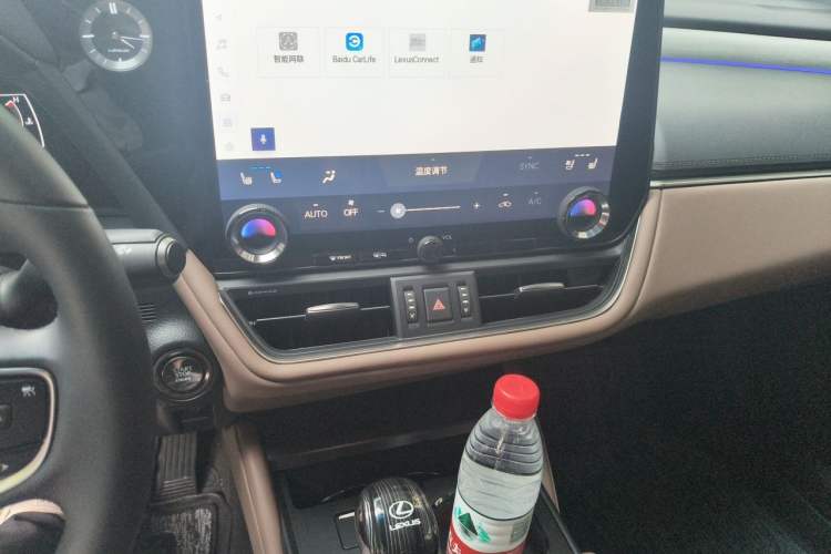 Used Lexus ES 2025 200 Premium Edition Audio And AC Panel