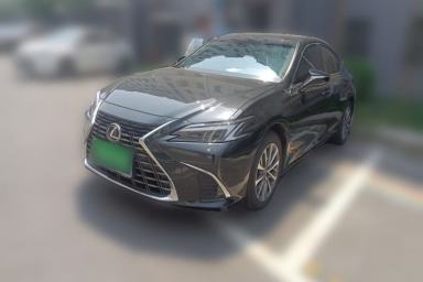 Used Lexus ES 2025 300h Deluxe Edition