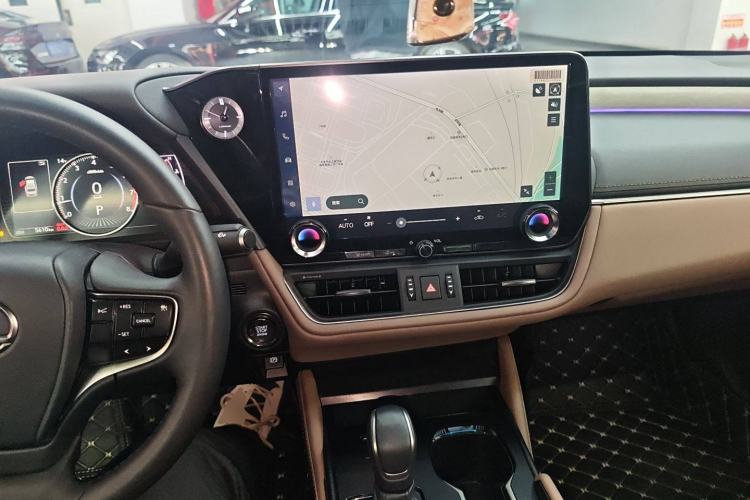 Used Lexus ES 2025 200 Premium Edition Center Console
