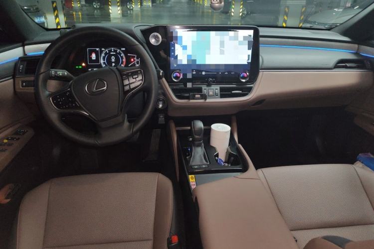 Used Lexus ES 2025 200 Premium Edition Center Console