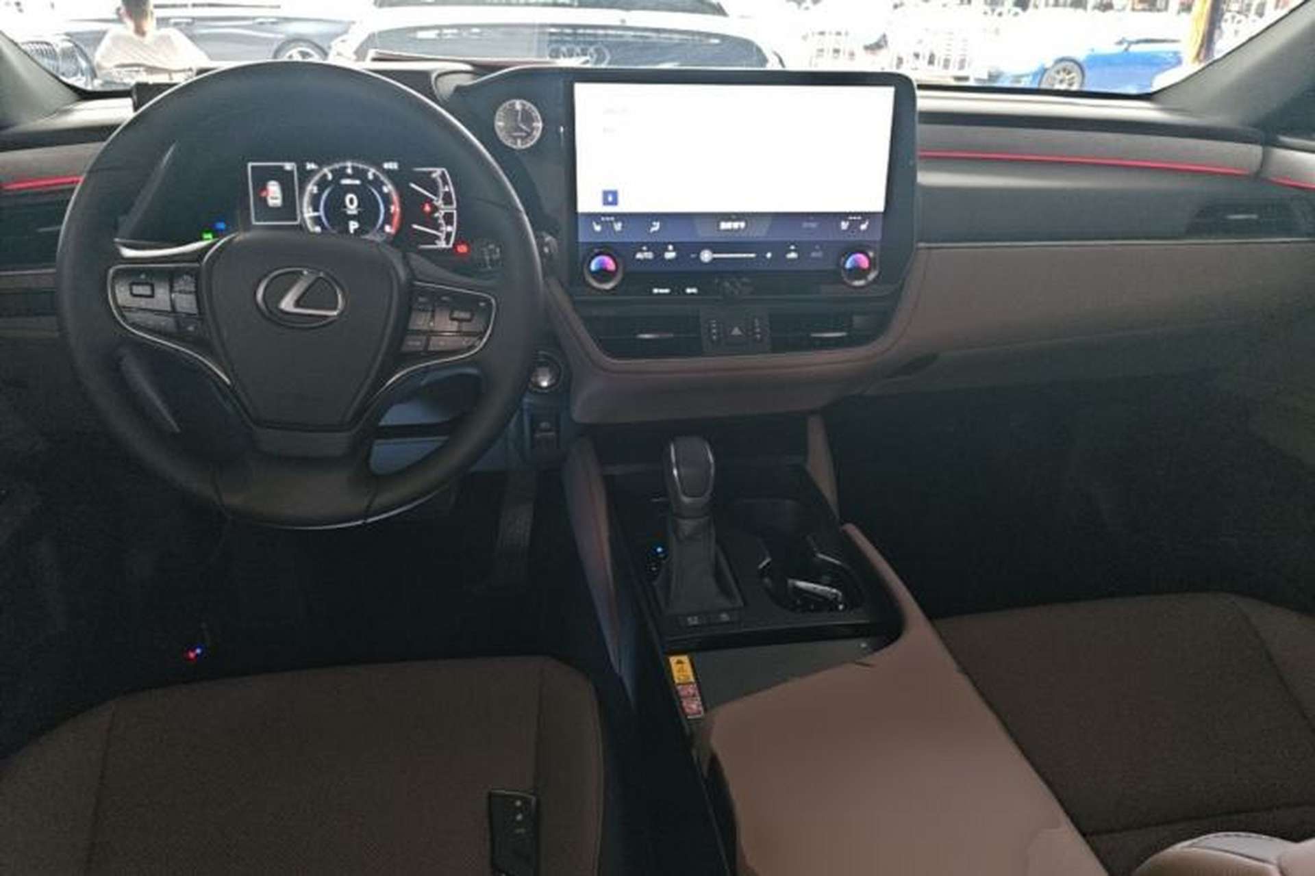 Used Lexus ES 2025 200 Premium Edition Center Console