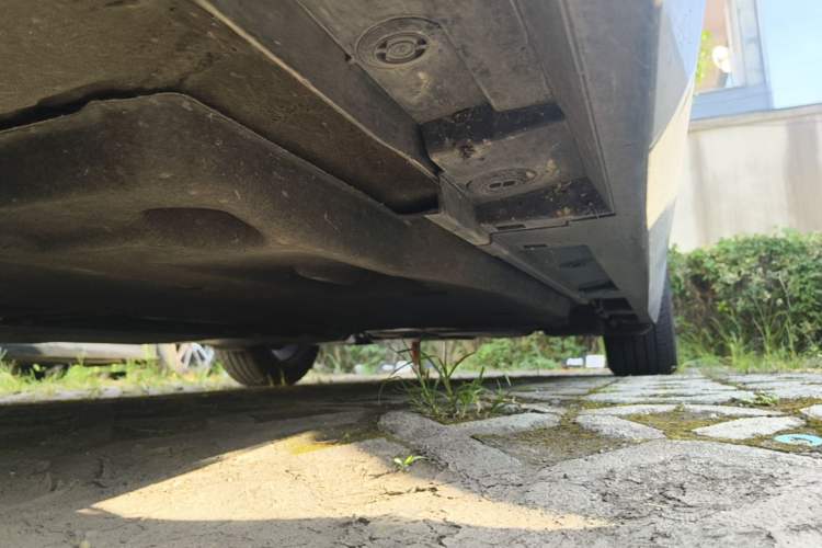 Used Lexus ES 2025 300h Deluxe Edition Chassis Front Left