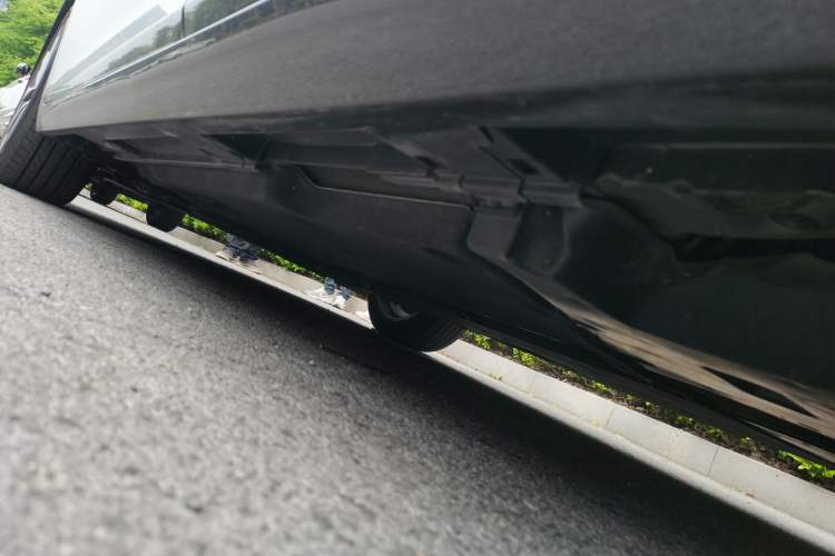 Used Lexus ES 2025 200 Premium Edition Chassis Rear Left