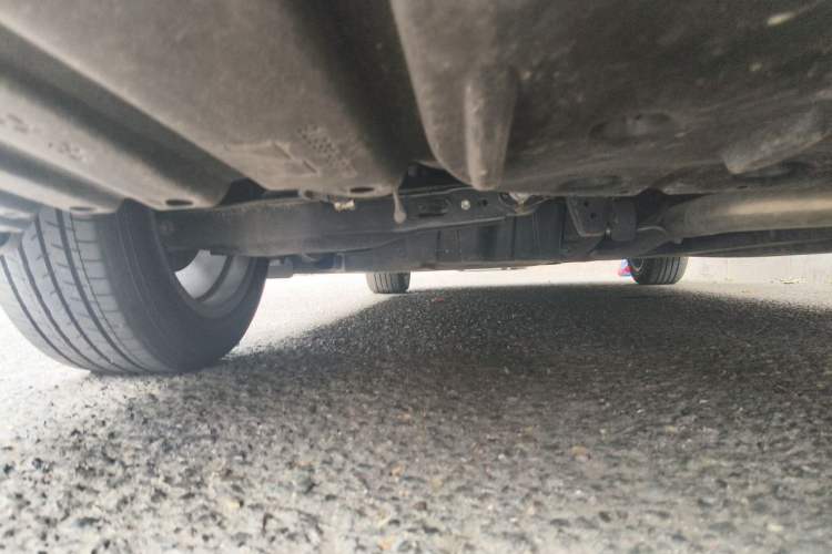 Used Lexus ES 2025 200 Premium Edition Chassis Rear Left
