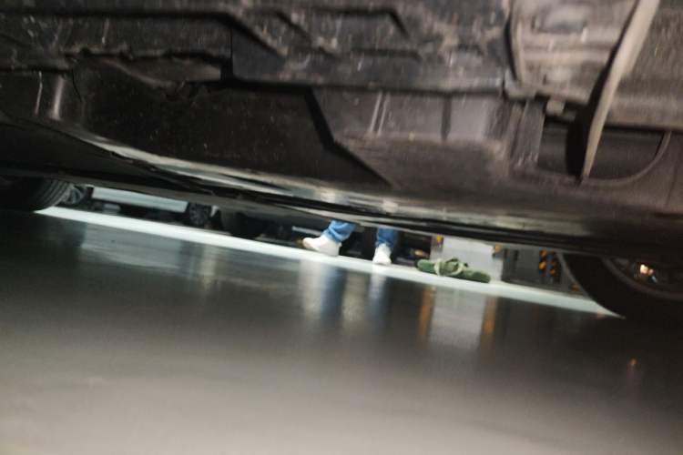Used Lexus ES 2025 200 Premium Edition Chassis Rear Left