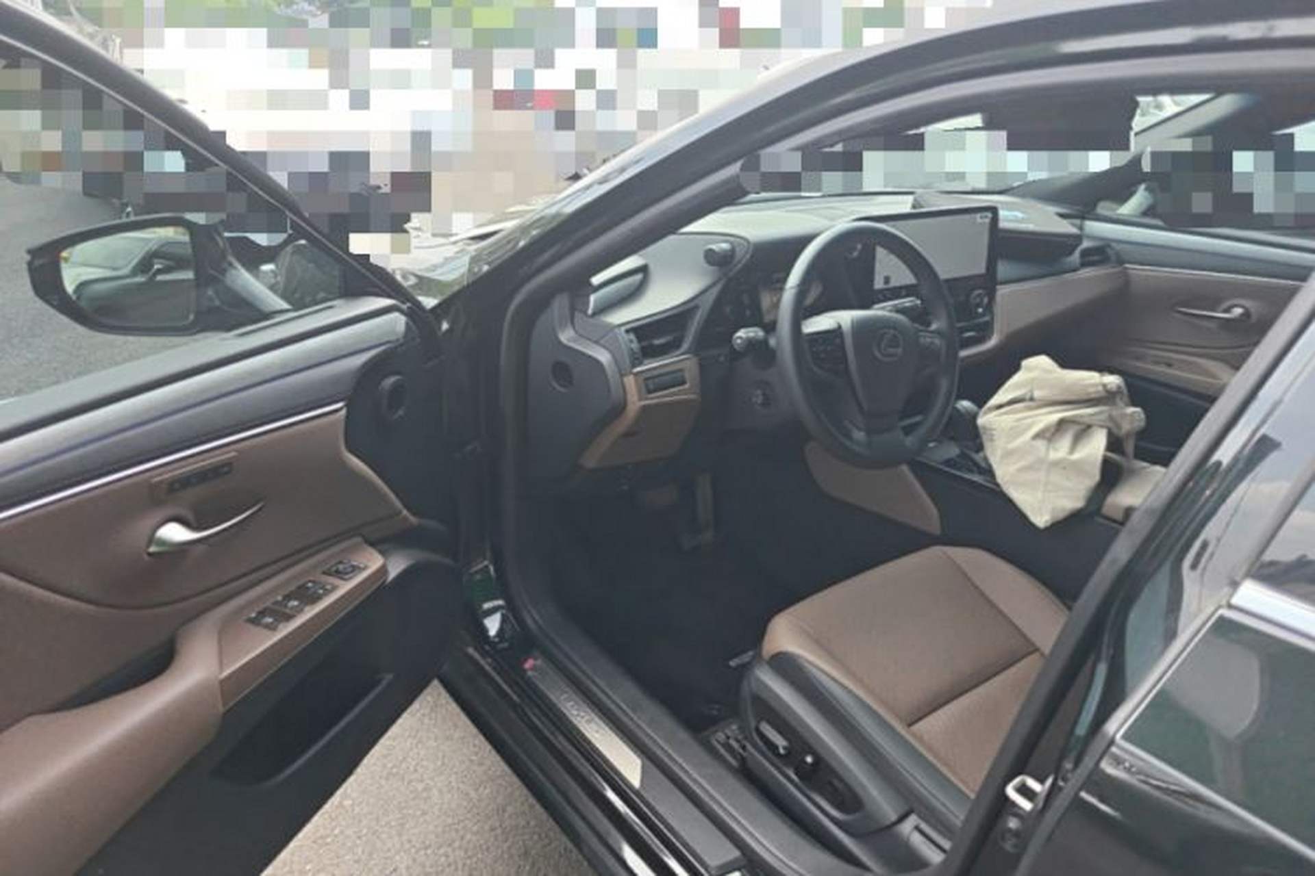Used Lexus ES 2025 200 Premium Edition Driver Seat