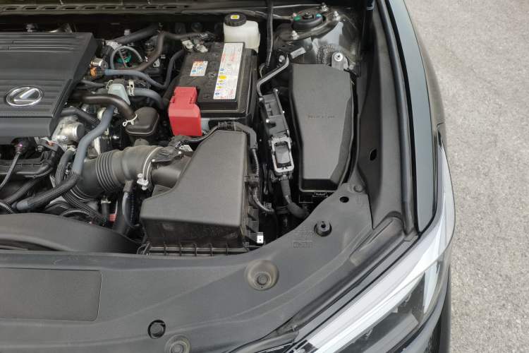 Used Lexus ES 2025 200 Premium Edition Engine Bay Left