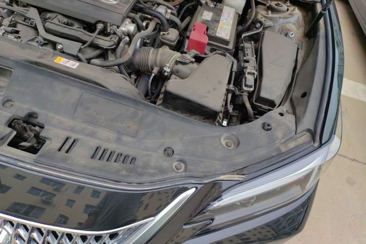 Used Lexus ES 2025 200 Premium Edition Engine Bay Left