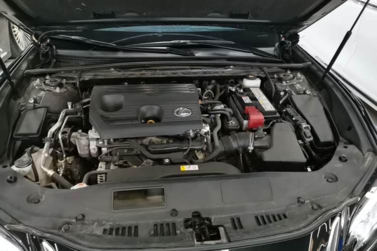 Used Lexus ES 2025 200 Premium Edition Engine Bay