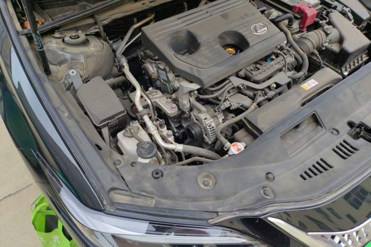 Used Lexus ES 2025 200 Premium Edition Engine Bay Right