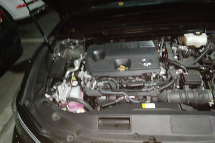 Used Lexus ES 2025 300h Deluxe Edition Engine Bay Right