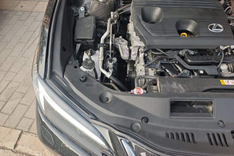 Used Lexus ES 2025 200 Premium Edition Engine Bay Right