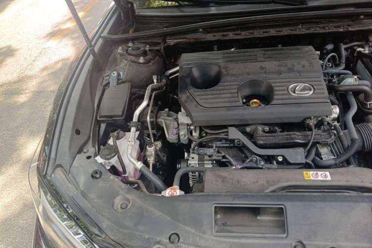 Used Lexus ES 2025 200 Premium Edition Engine Bay Right