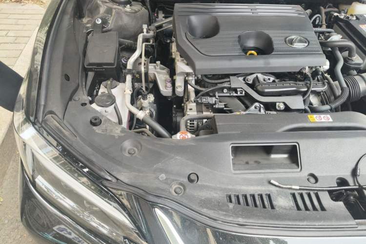 Used Lexus ES 2025 200 Premium Edition Engine Bay Right