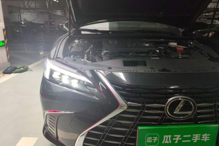 Used Lexus ES 2025 200 Premium Edition Engine Bay Right